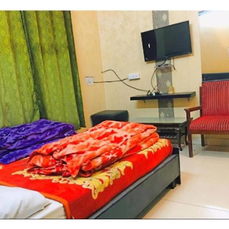 Hotel Anmol & Restaurant, Rudraprayāg Exterior photo