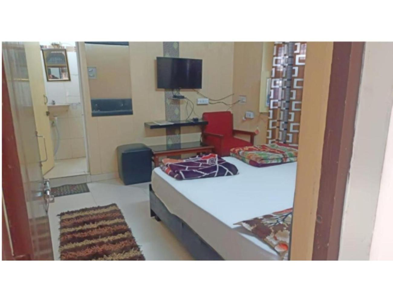Hotel Anmol & Restaurant, Rudraprayāg Exterior photo