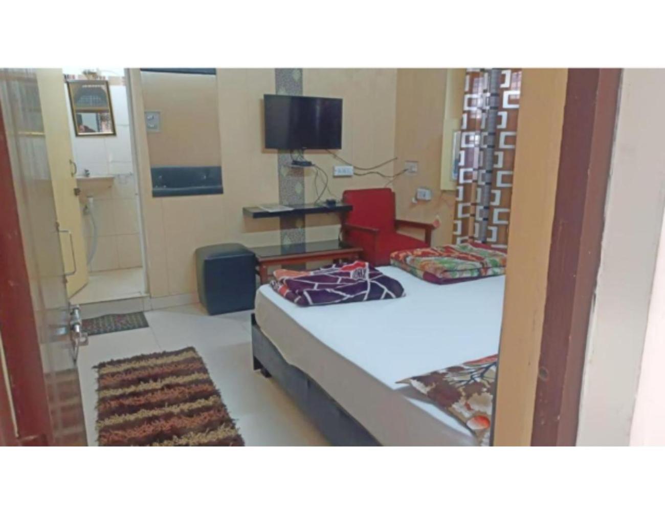 Hotel Anmol & Restaurant, Rudraprayāg Exterior photo